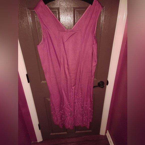 Dress - Picture 2 of 3